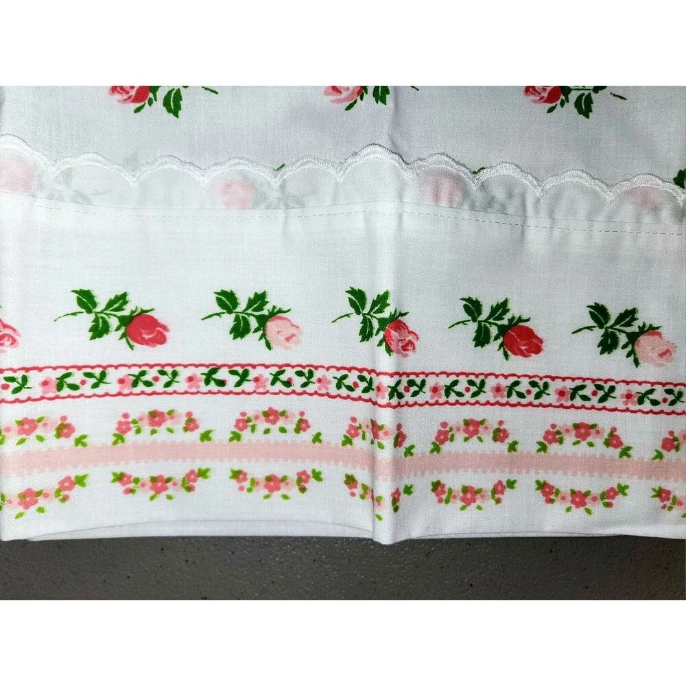 2 VTG Cottagecore Farmhouse SEARS ROEBUCK Standard Pillowcases Rose Buds Cotton
